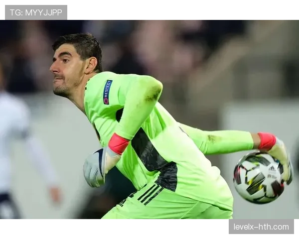 库尔图瓦续约悬而未决 皇马门将未来动向引发热议 库尔图瓦续约悬而未决 皇马门将未来动向引发热议