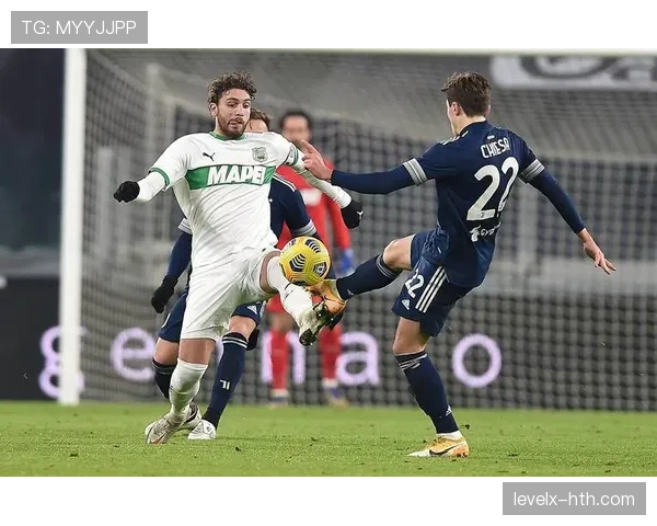 智利队防线近期表现稳健，防守组织持续提升